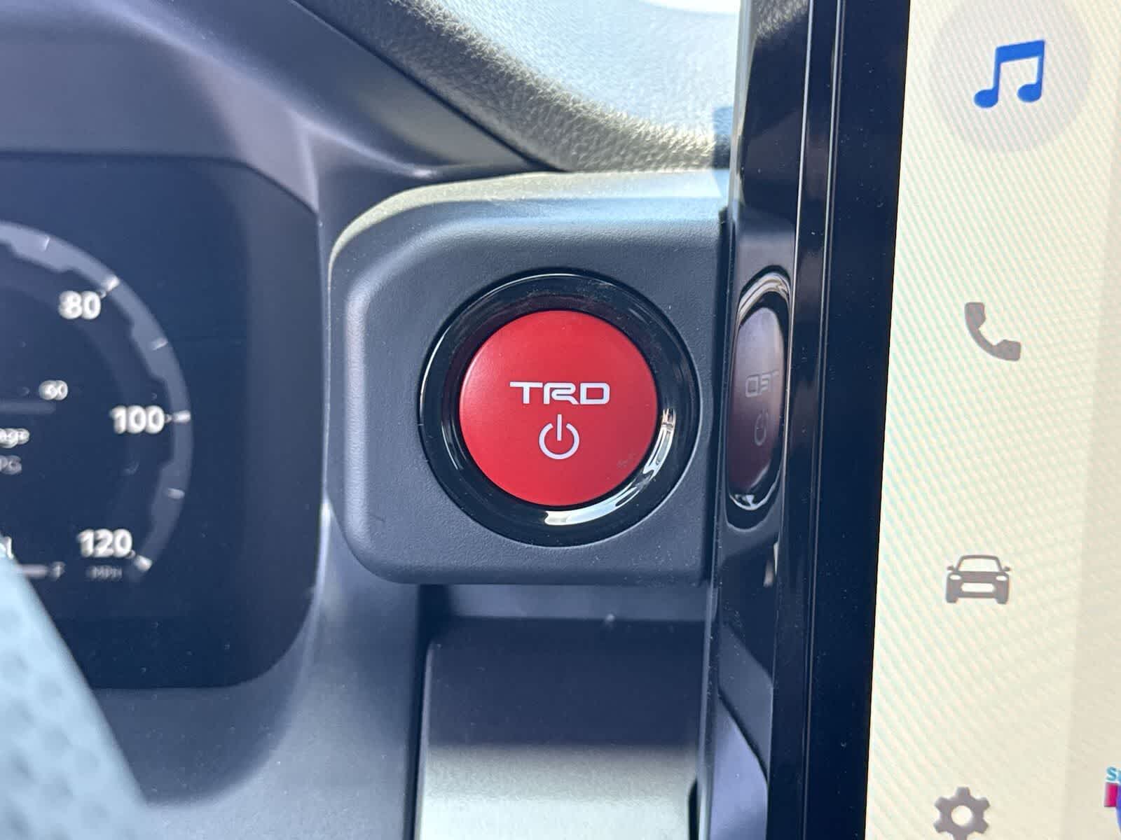 Toyota Tacoma TRD Off Road Hybrid 2025