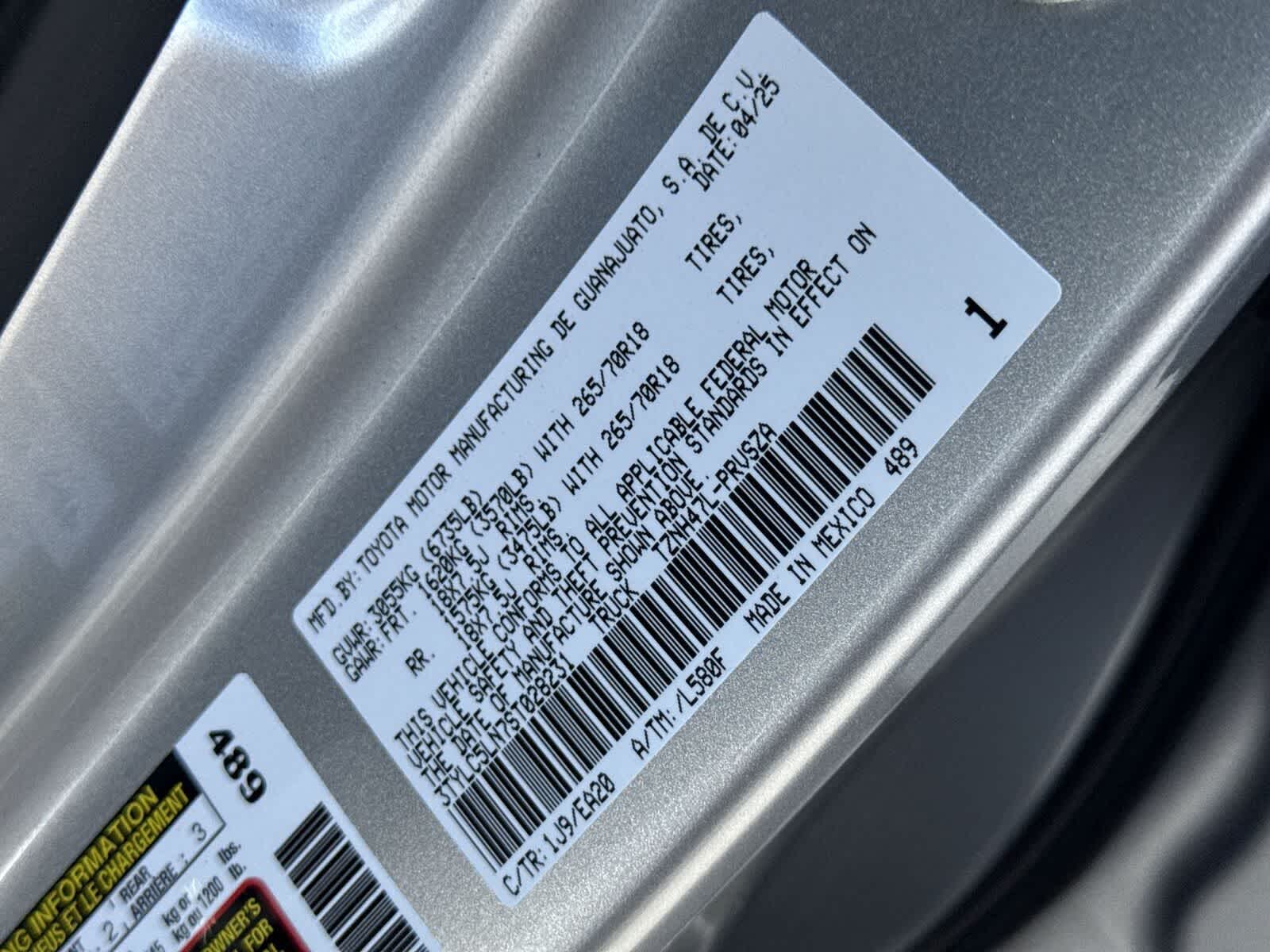 Toyota Tacoma TRD Off Road Hybrid 2025