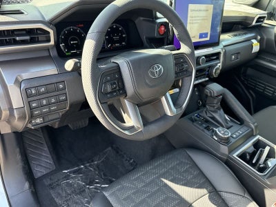 Toyota Tacoma TRD Off Road Hybrid 2025