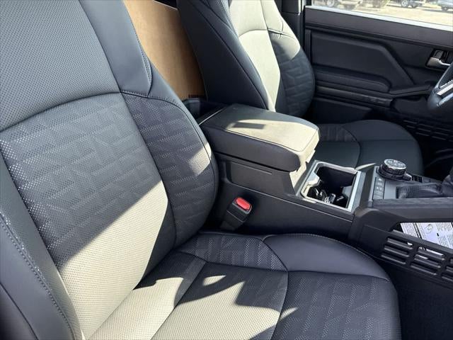 Toyota Tacoma TRD Off Road Hybrid 2025