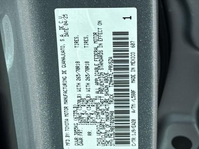 Toyota Tacoma TRD Off Road Hybrid 2025