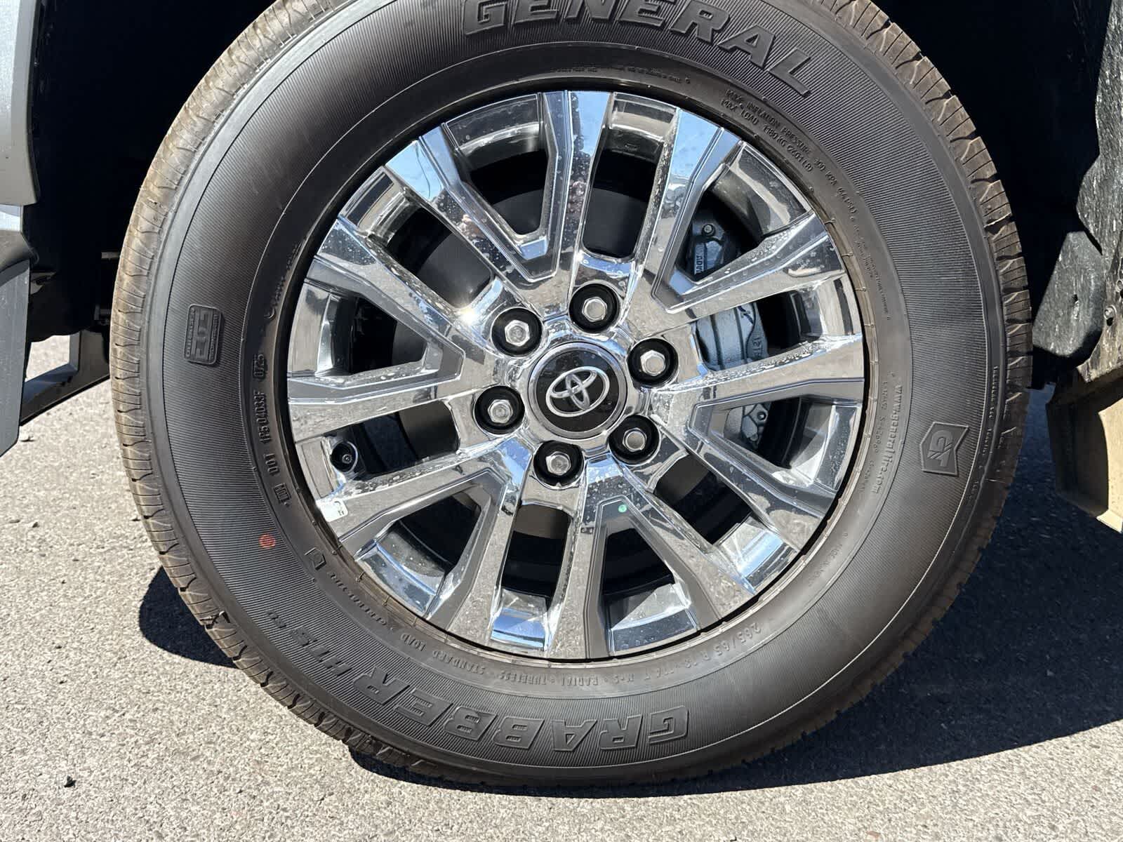 Toyota Tacoma Limited Hybrid 2025