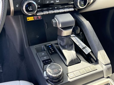 Toyota Tacoma Limited Hybrid 2025