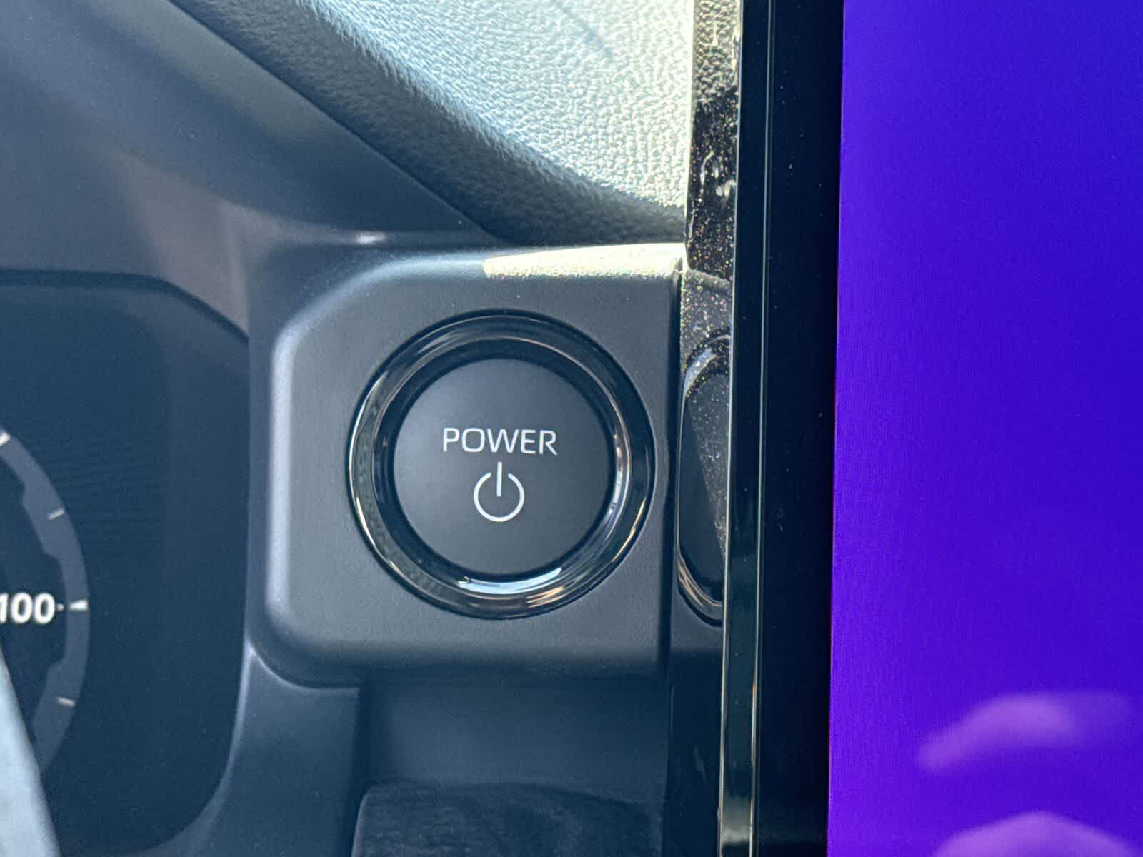 Toyota Tacoma Limited Hybrid 2025