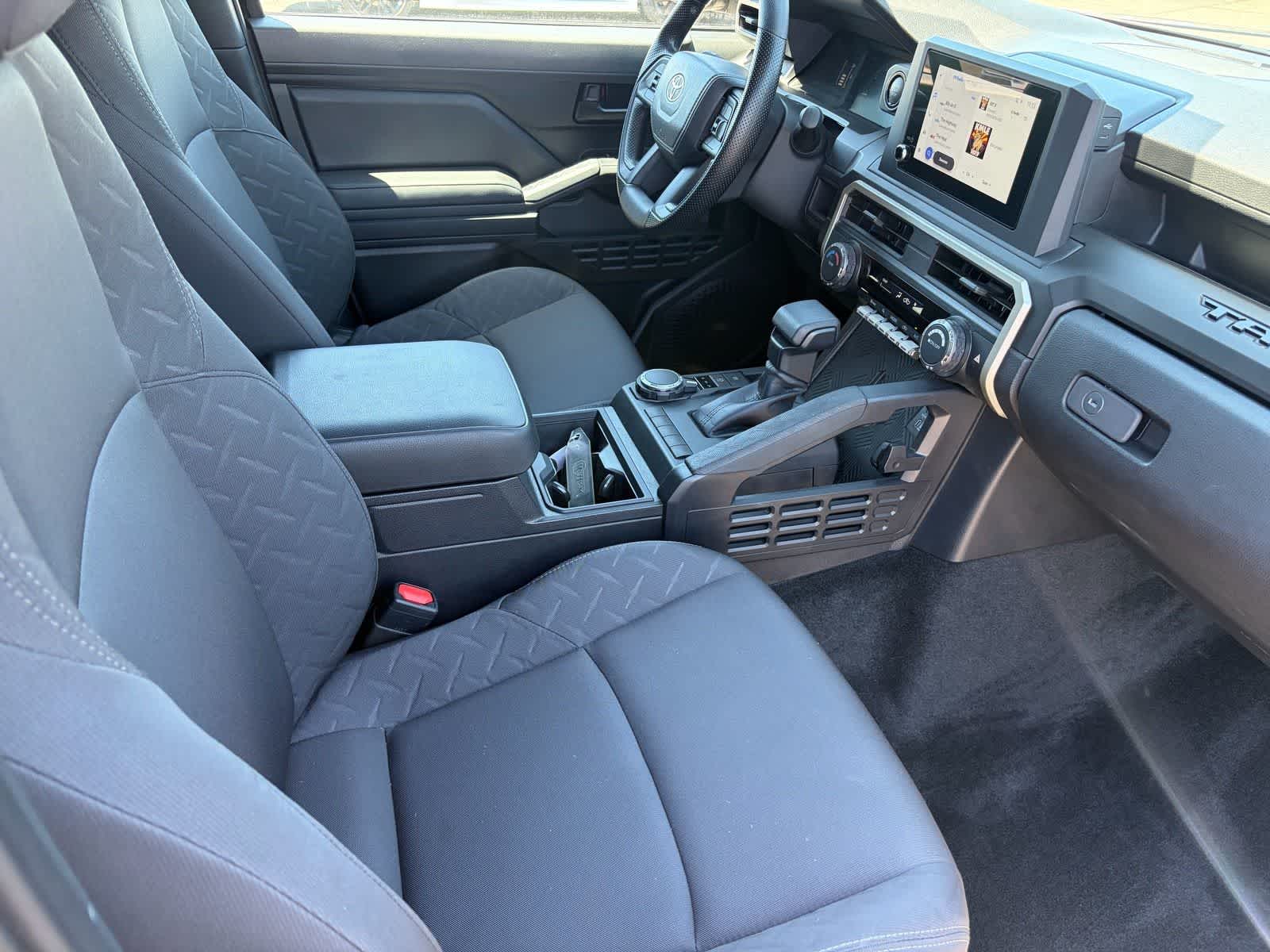 Toyota Tacoma SR 2025