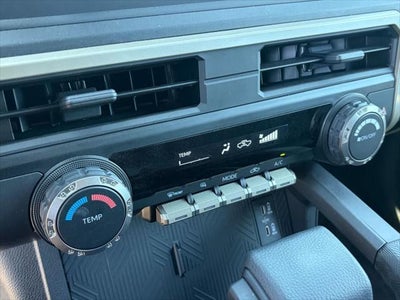 Toyota Tacoma SR 2025
