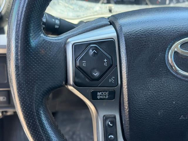 Toyota Tacoma SR5 2021