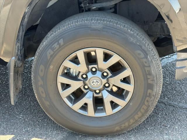 Toyota Tacoma SR5 2021
