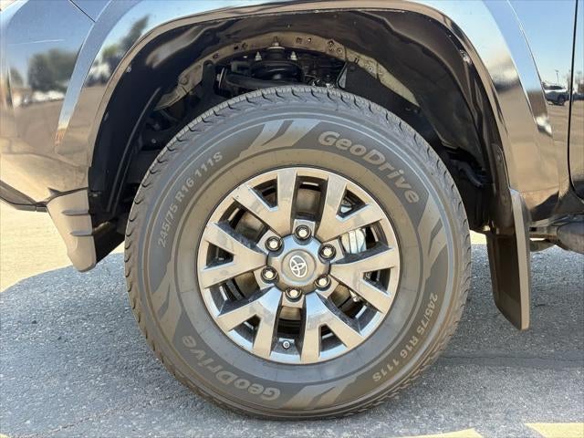 Toyota Tacoma SR5 2021