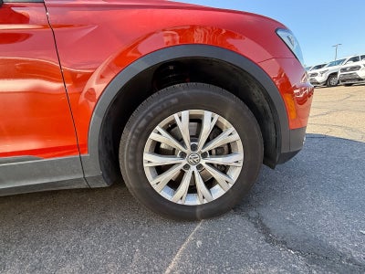 Volkswagen Tiguan S 2018