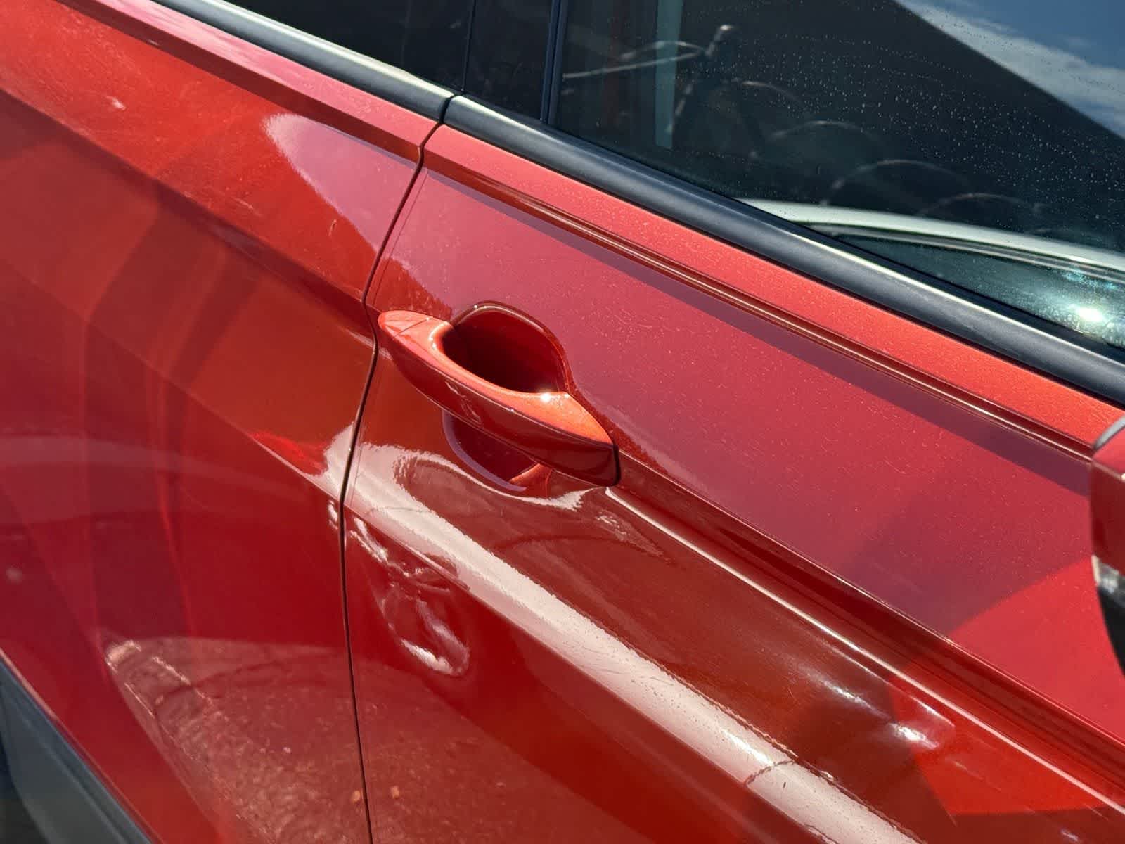 Volkswagen Tiguan S 2018