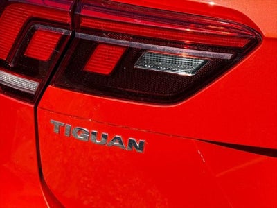 Volkswagen Tiguan S 2018