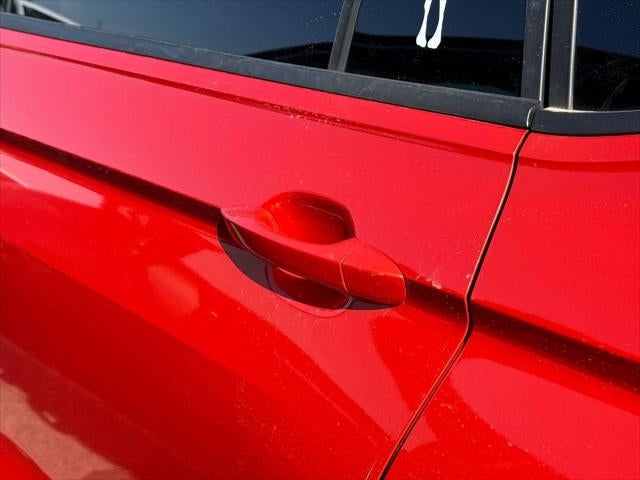 Volkswagen Tiguan S 2018