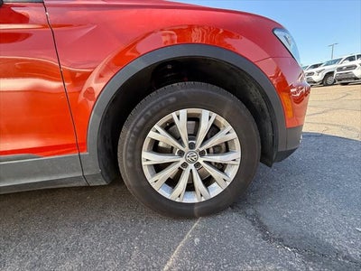 Volkswagen Tiguan S 2018