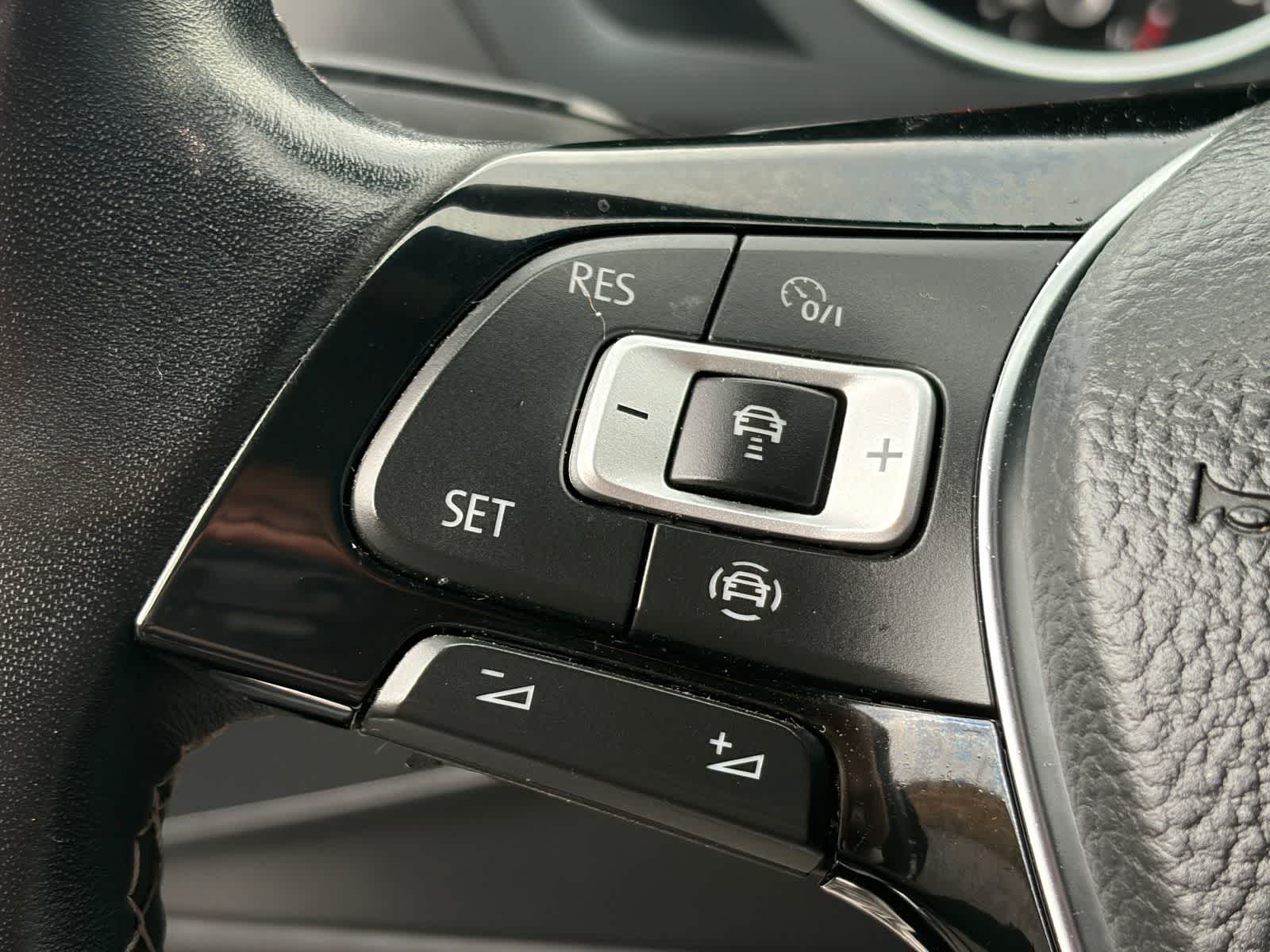 Volkswagen Tiguan SE R-Line Negro 2021