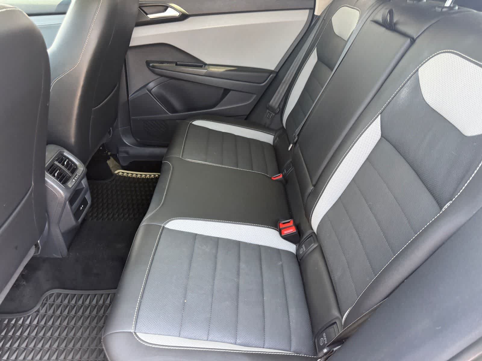 Volkswagen Taos SEL 2022