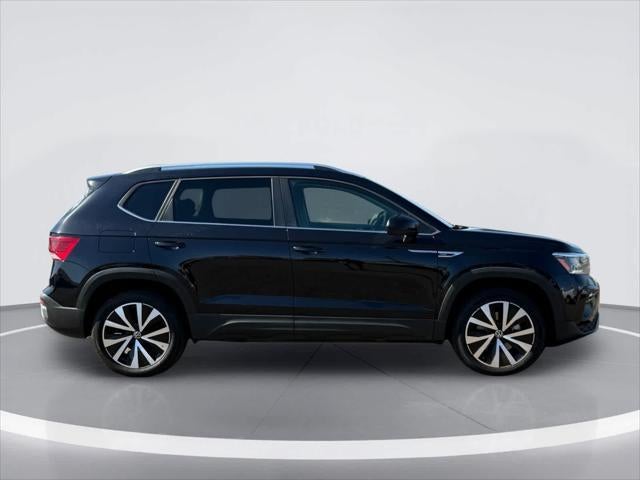 Volkswagen Taos SE 2024
