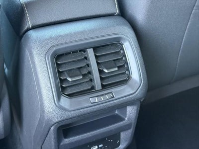 Volkswagen Taos SE 2024
