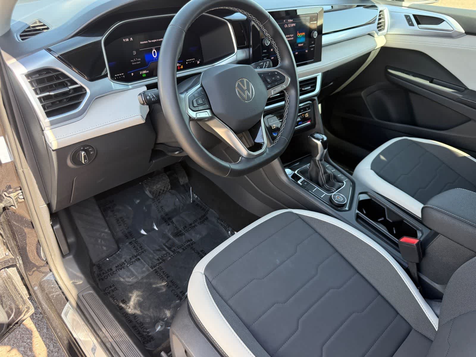 Volkswagen Taos SE 2025