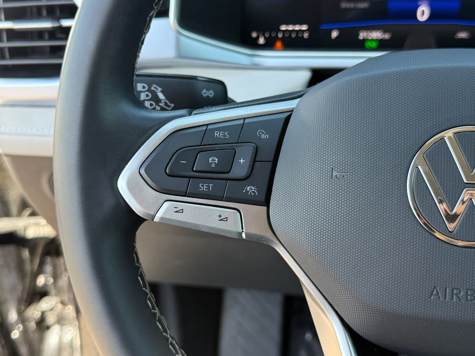 Volkswagen Taos SE 2025