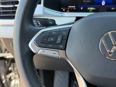Volkswagen Taos SE 2025
