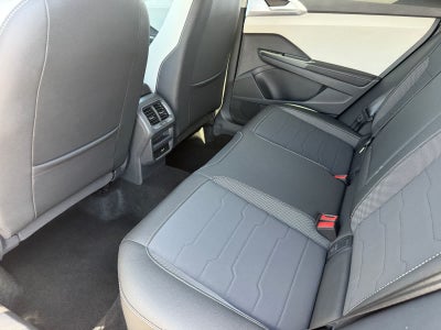 Volkswagen Taos SE 2025