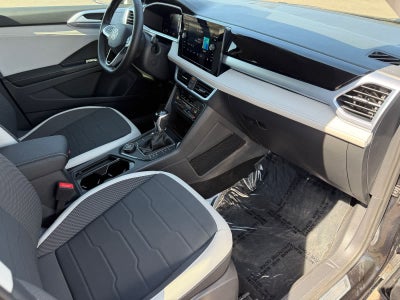Volkswagen Taos SE 2025