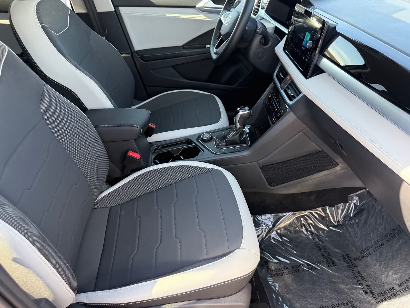 Volkswagen Taos SE 2025
