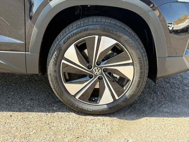 Volkswagen Taos SE 2025