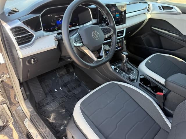Volkswagen Taos SE 2025