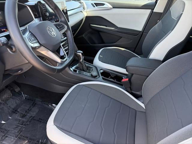 Volkswagen Taos SE 2025