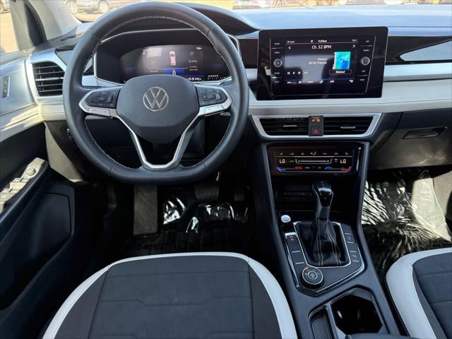 Volkswagen Taos SE 2025