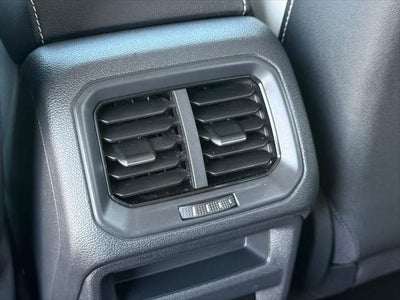Volkswagen Taos SE 2025