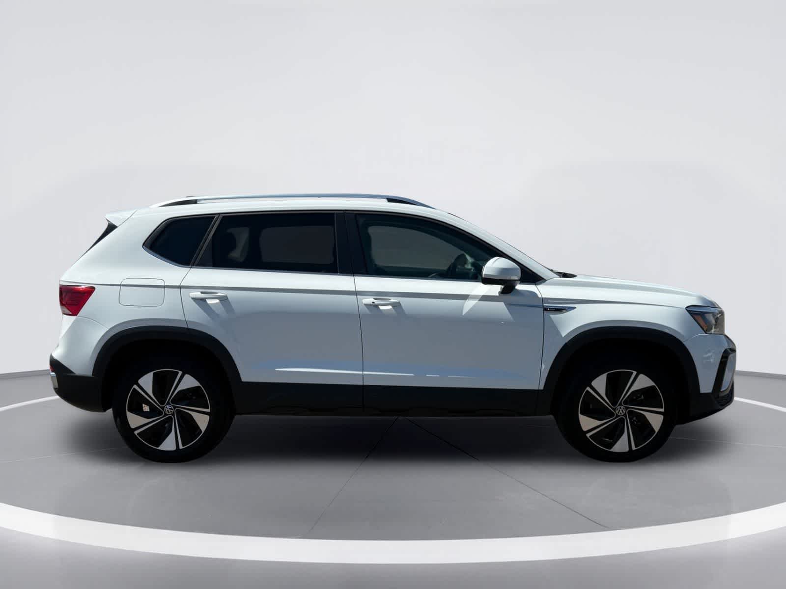 Volkswagen Taos SE 2024