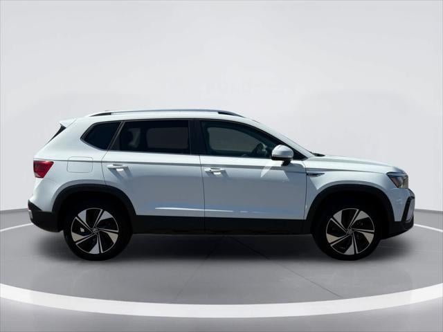 Volkswagen Taos SE 2024