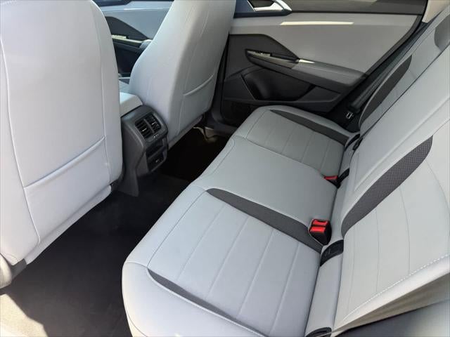 Volkswagen Taos SE 2024
