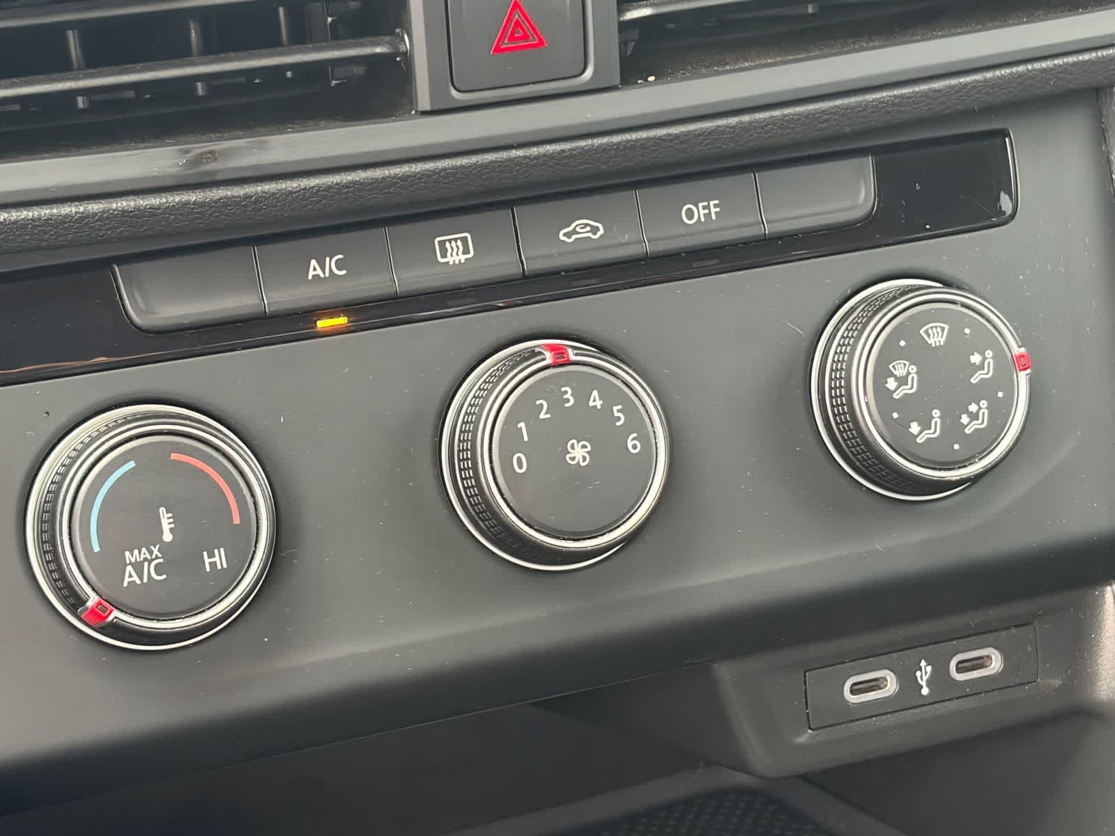 Volkswagen Jetta S 2024