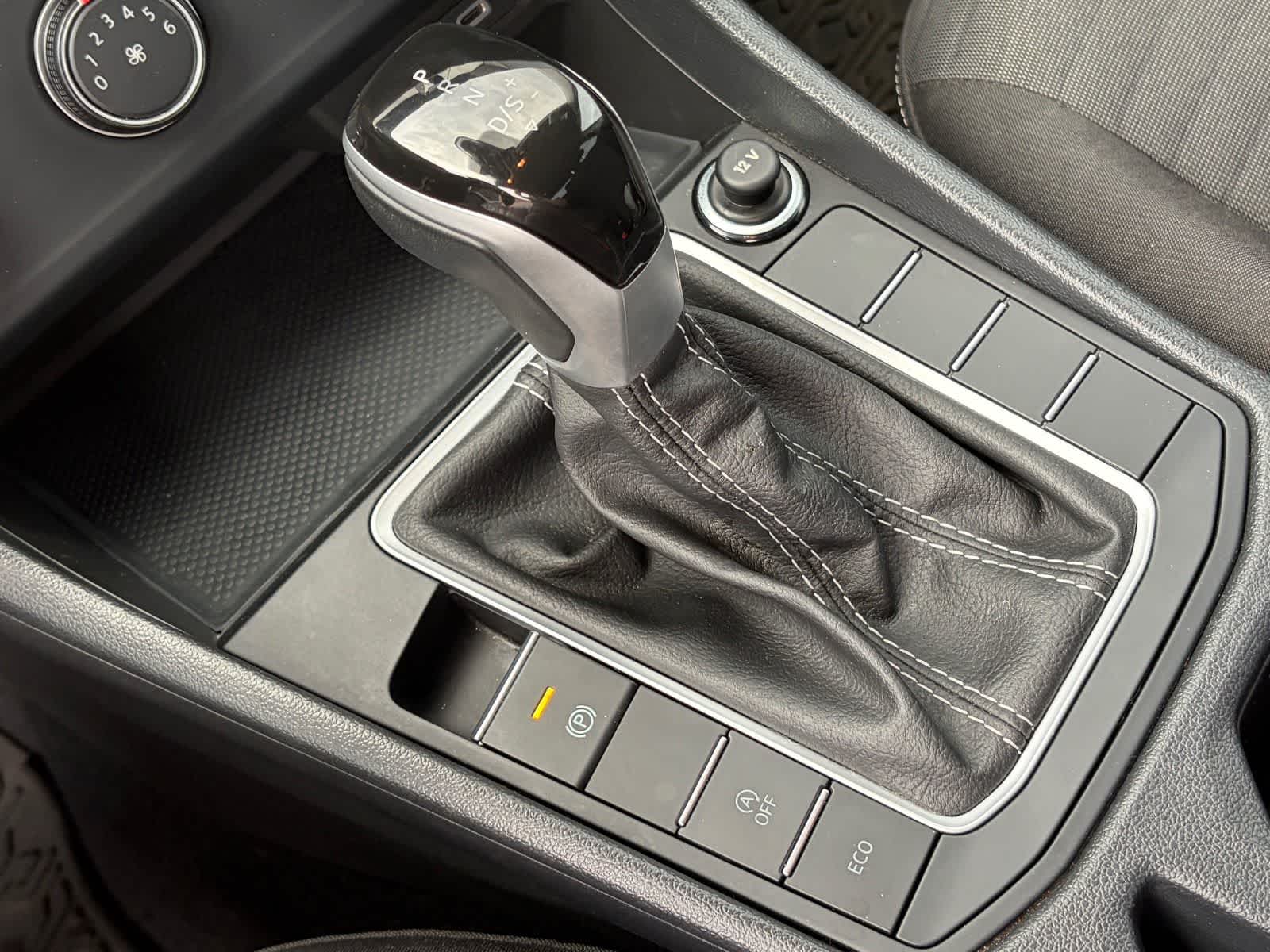 Volkswagen Jetta S 2024