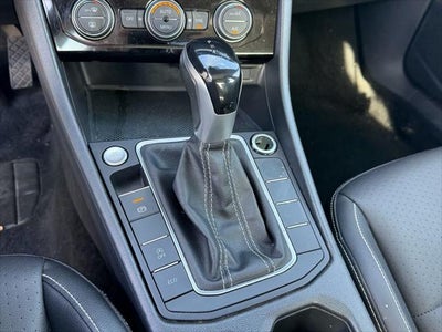 Volkswagen Jetta SE 2024