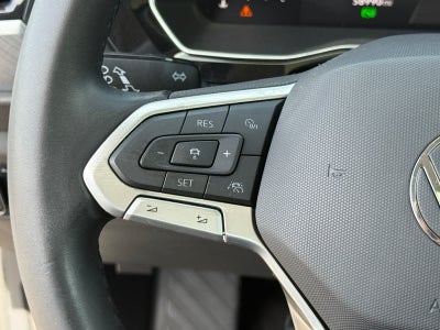 Volkswagen Jetta SE 2024