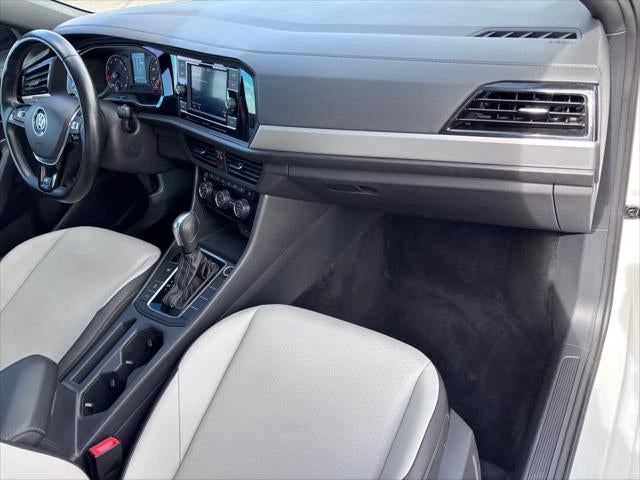 Volkswagen Jetta R-Line 2021
