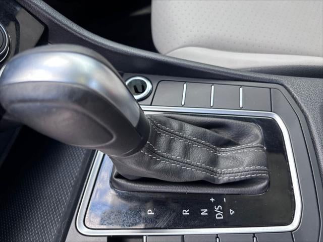 Volkswagen Jetta R-Line 2021
