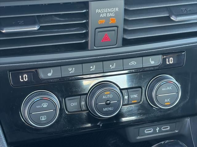 Volkswagen Jetta SE 2024