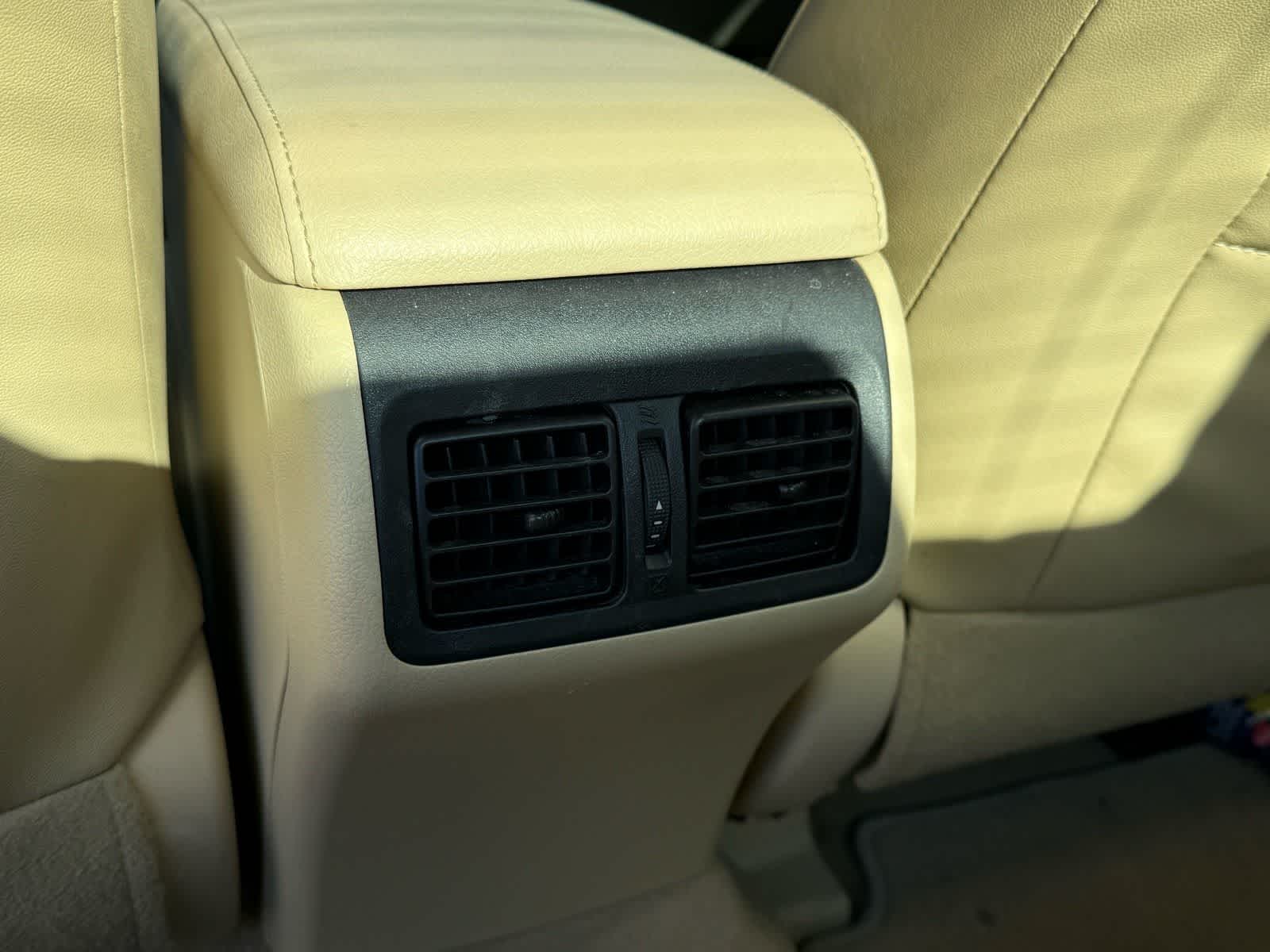 2016 Toyota Camry Hybrid XLE