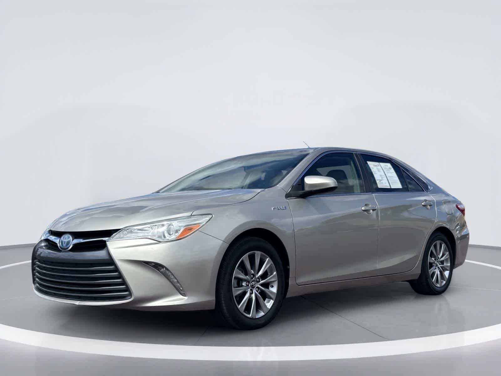 2016 Toyota Camry Hybrid XLE
