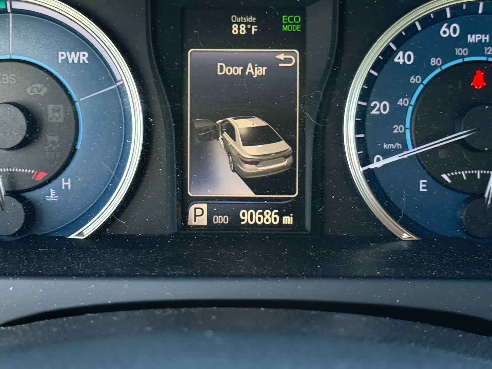 2016 Toyota Camry Hybrid XLE