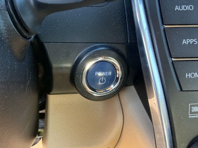 2016 Toyota Camry Hybrid XLE