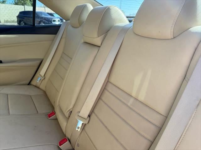 2016 Toyota Camry Hybrid XLE