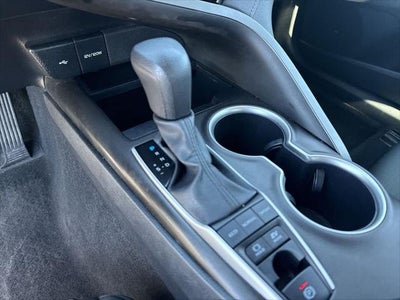 Toyota Camry Hybrid LE 2024