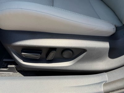 Toyota Camry XLE 2025